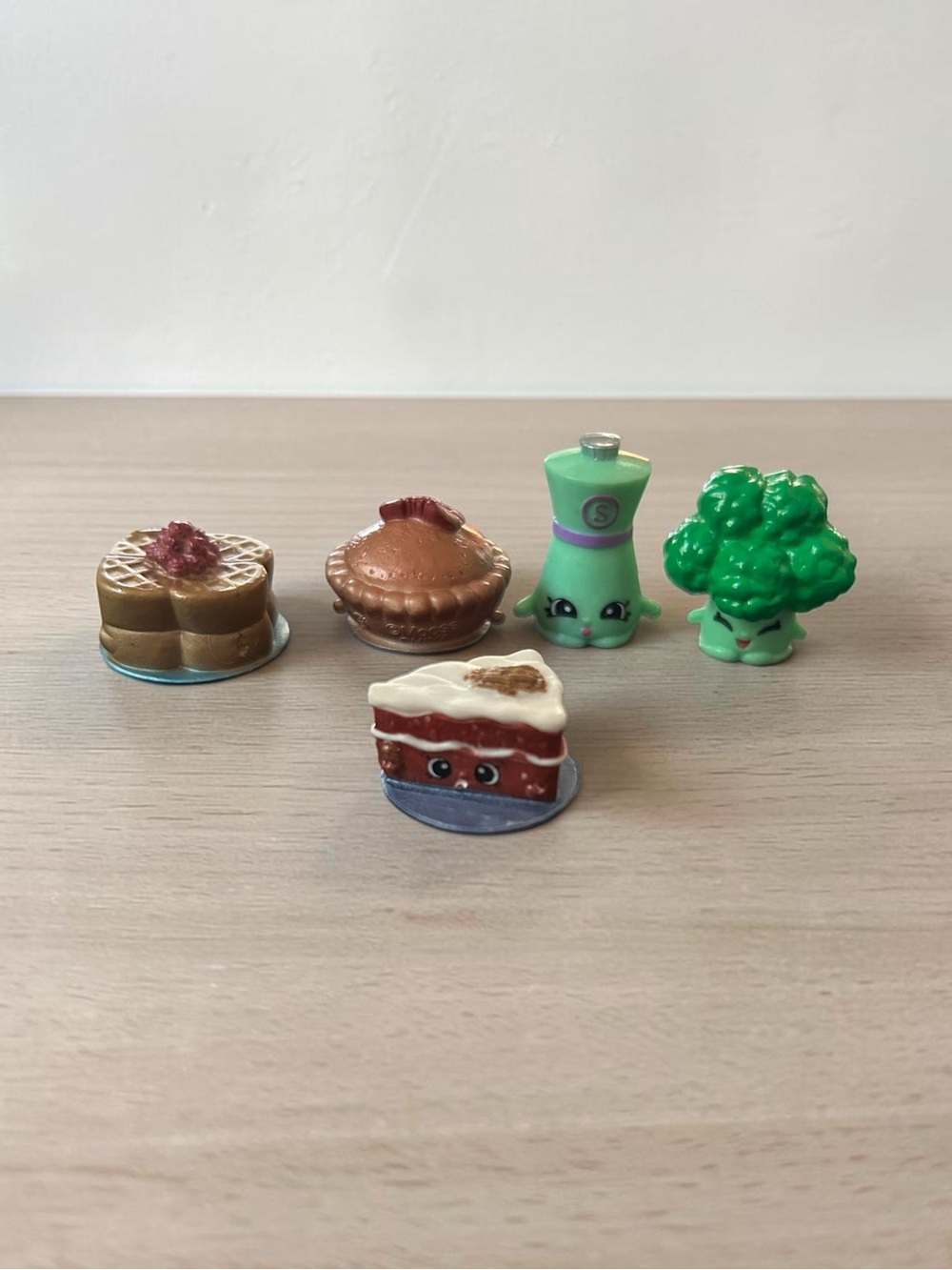 Shopkins Kids Toy Figure Set Season 6 Chef Club #mini #food #rare